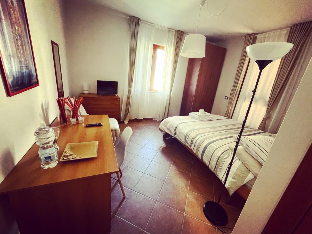 Dino'S B&B Casapulla Dış mekan fotoğraf
